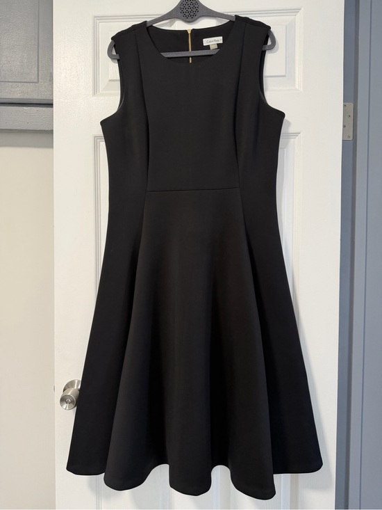 Calvin Klein Dresses & Skirts - Calvin Klein Black Fit & Flare Sleeveless Dress Gold Zip Back Size 14